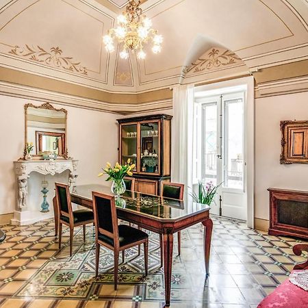 Palazzo Stunis - Dimora Di Charme Bed & Breakfast Ostuni Ngoại thất bức ảnh