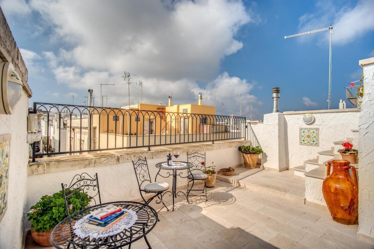 Palazzo Stunis - Dimora Di Charme Bed & Breakfast Ostuni Ngoại thất bức ảnh