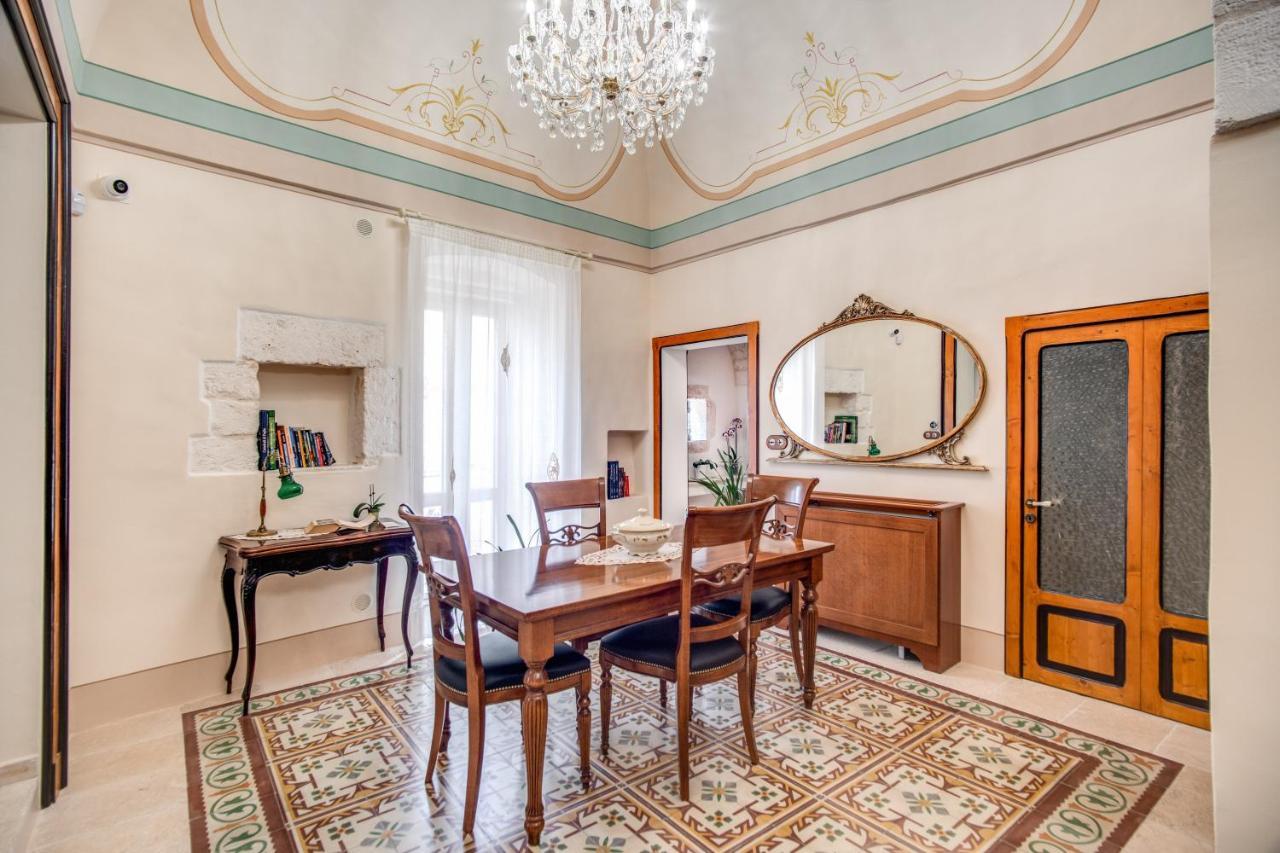 Palazzo Stunis - Dimora Di Charme Bed & Breakfast Ostuni Ngoại thất bức ảnh