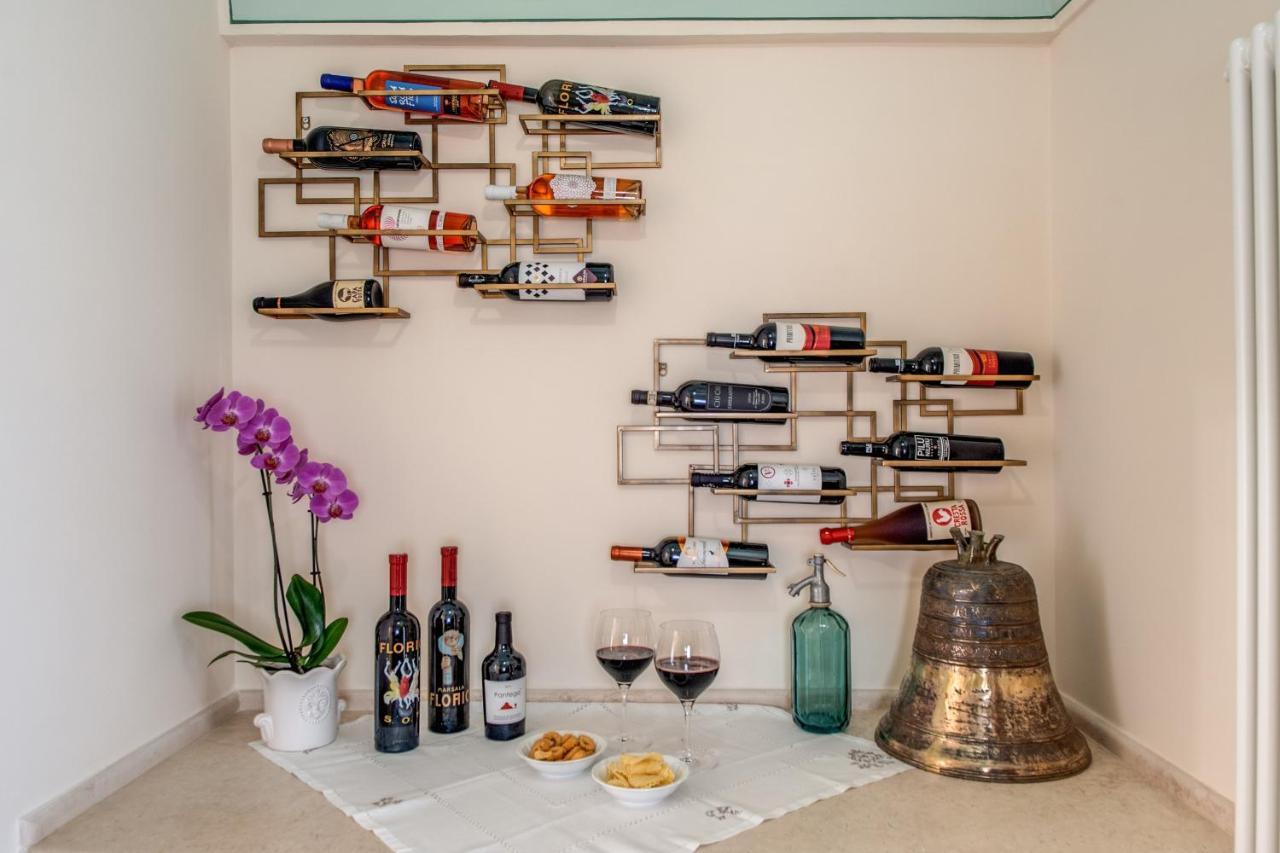 Palazzo Stunis - Dimora Di Charme Bed & Breakfast Ostuni Ngoại thất bức ảnh
