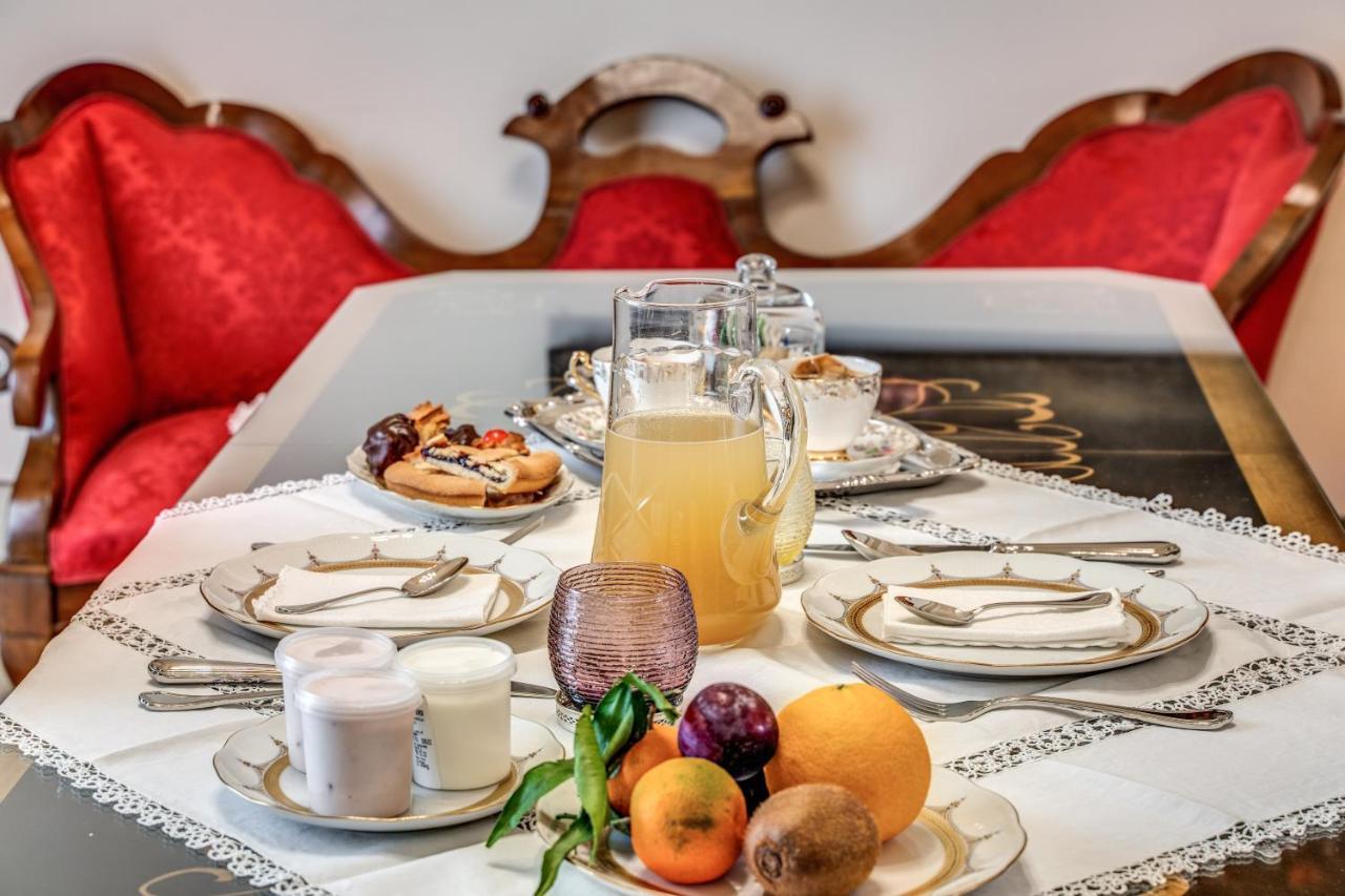 Palazzo Stunis - Dimora Di Charme Bed & Breakfast Ostuni Ngoại thất bức ảnh