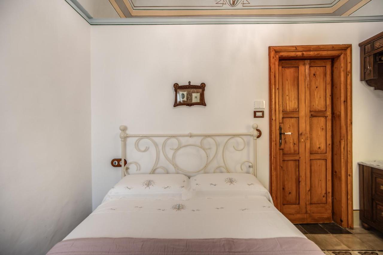 Palazzo Stunis - Dimora Di Charme Bed & Breakfast Ostuni Ngoại thất bức ảnh