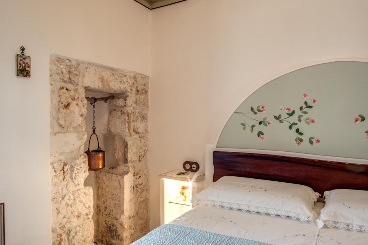 Palazzo Stunis - Dimora Di Charme Bed & Breakfast Ostuni Ngoại thất bức ảnh