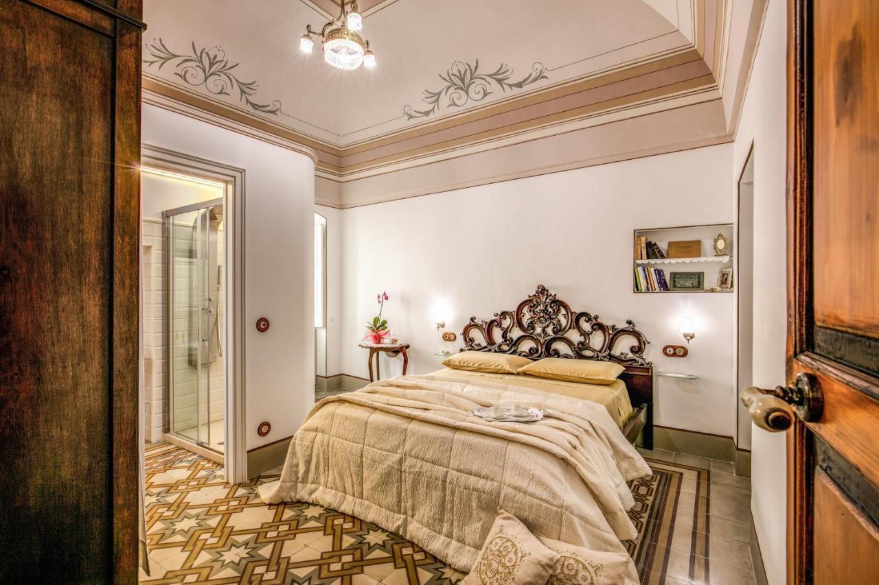 Palazzo Stunis - Dimora Di Charme Bed & Breakfast Ostuni Ngoại thất bức ảnh