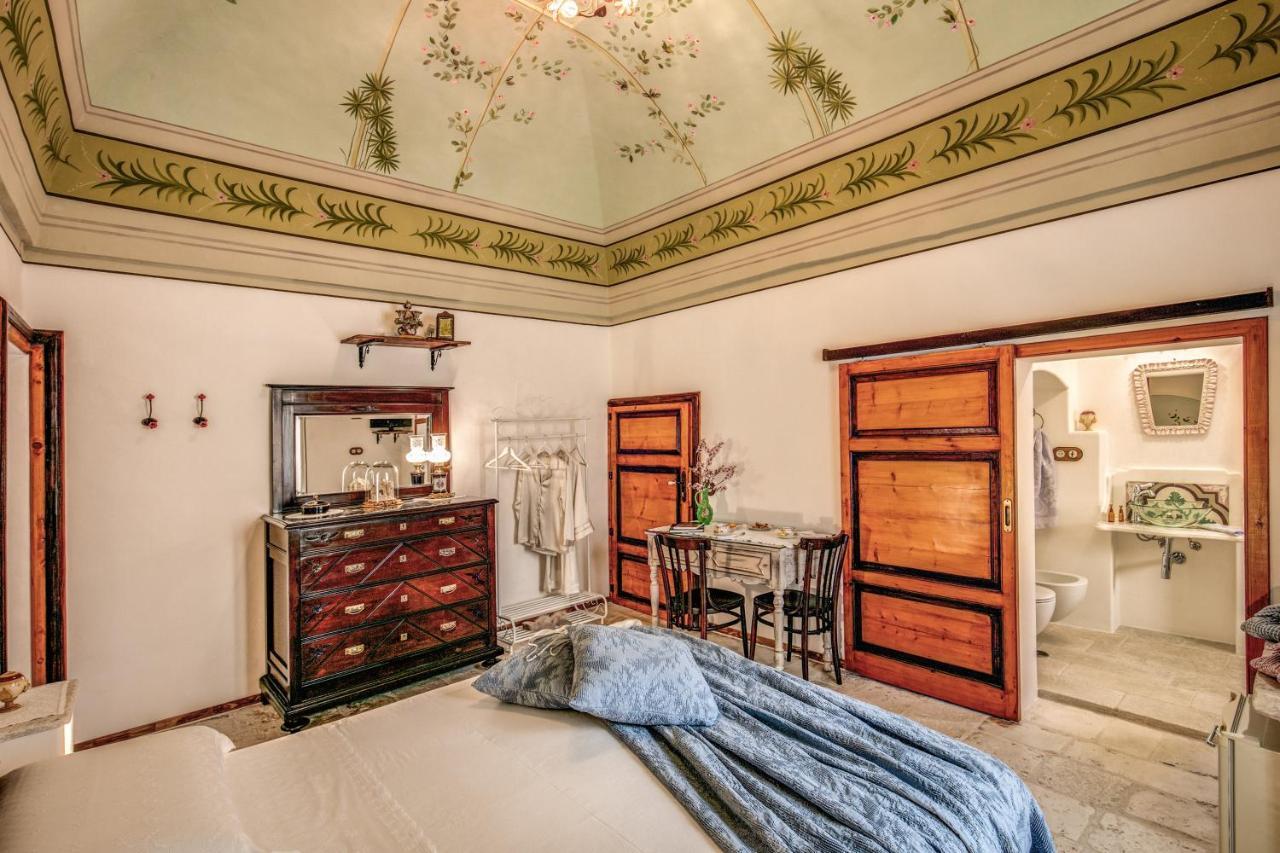 Palazzo Stunis - Dimora Di Charme Bed & Breakfast Ostuni Ngoại thất bức ảnh