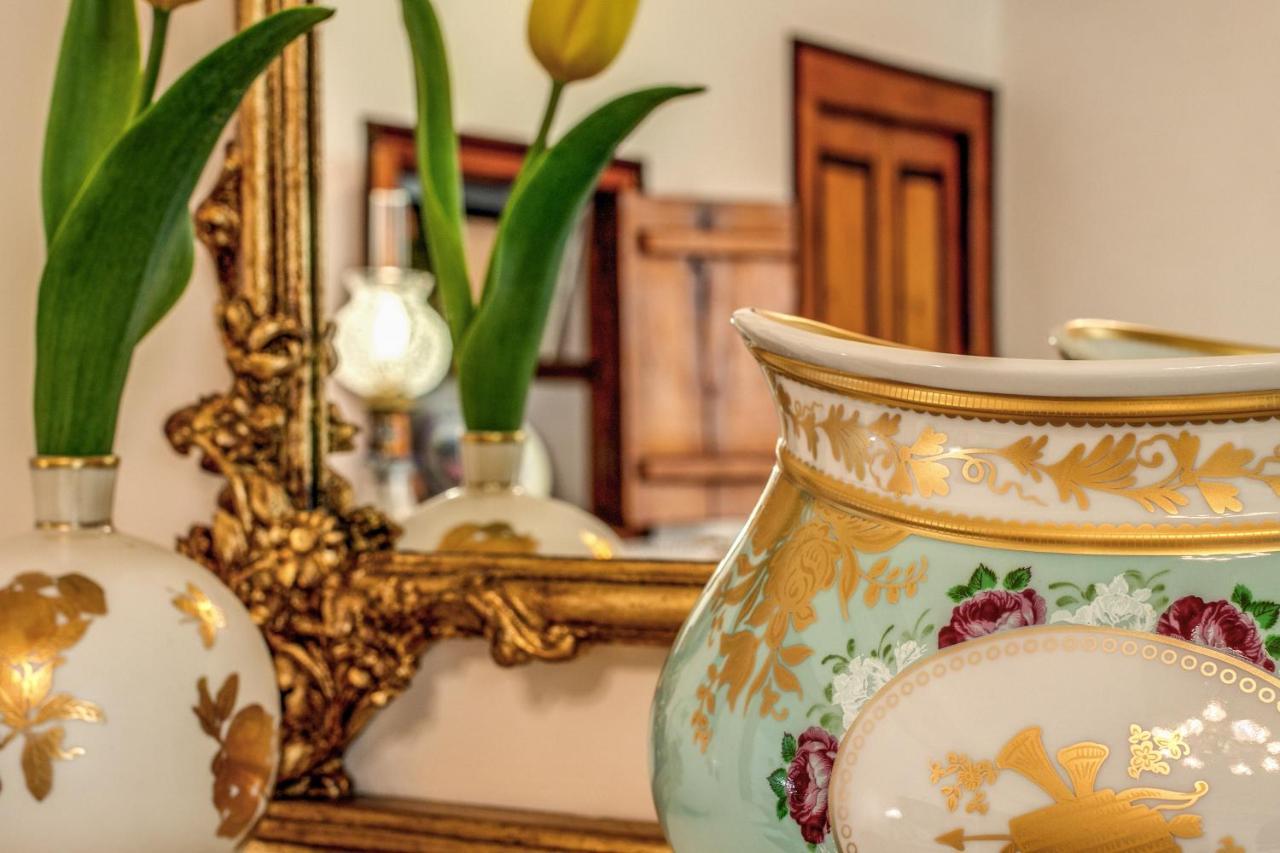 Palazzo Stunis - Dimora Di Charme Bed & Breakfast Ostuni Ngoại thất bức ảnh