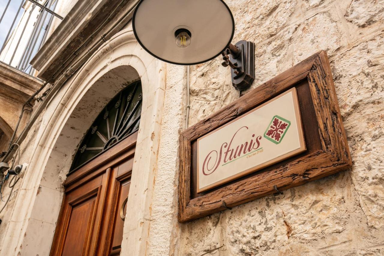 Palazzo Stunis - Dimora Di Charme Bed & Breakfast Ostuni Ngoại thất bức ảnh
